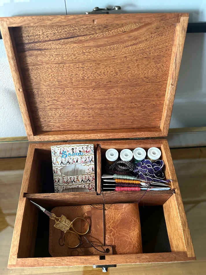 Signature Studio Collection – Studio Box