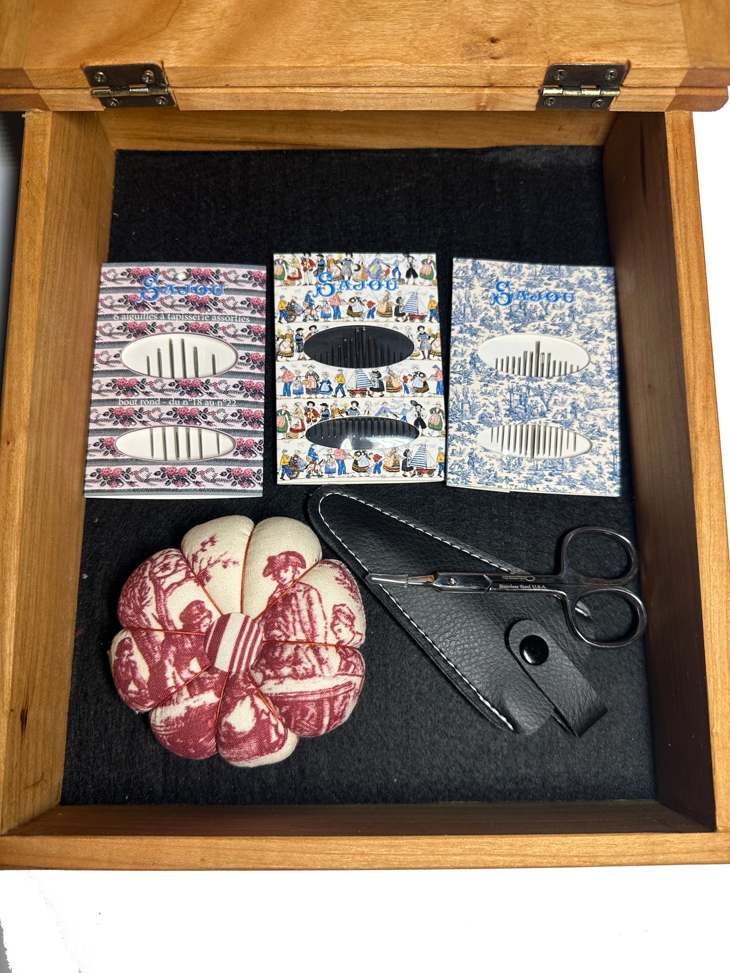 Lap Desk with Close Cut Scissors, 3 Needle Packs