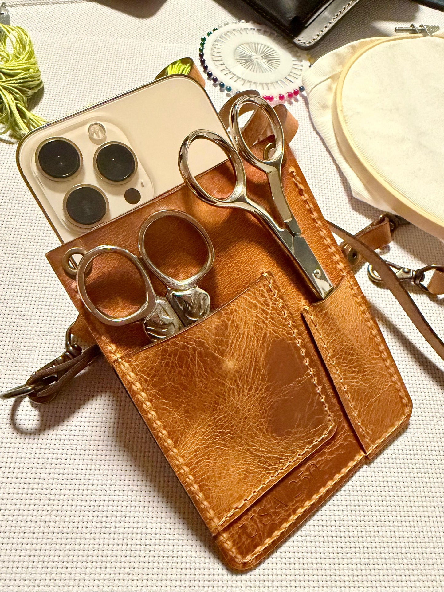 USA 250 Celebration Duo - Lady Liberty Scissors in a Stitcher's Companion